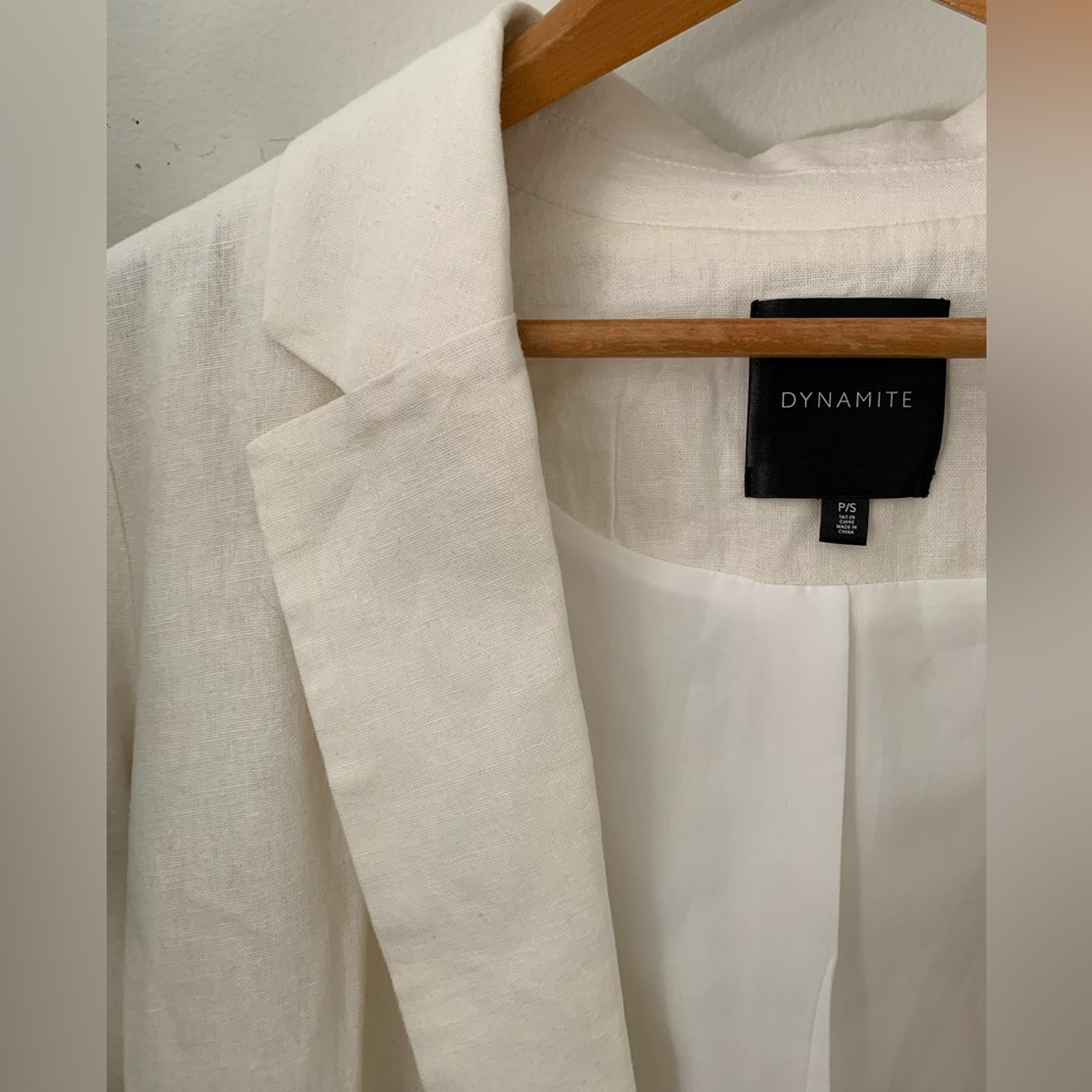 Linen off-white blazer